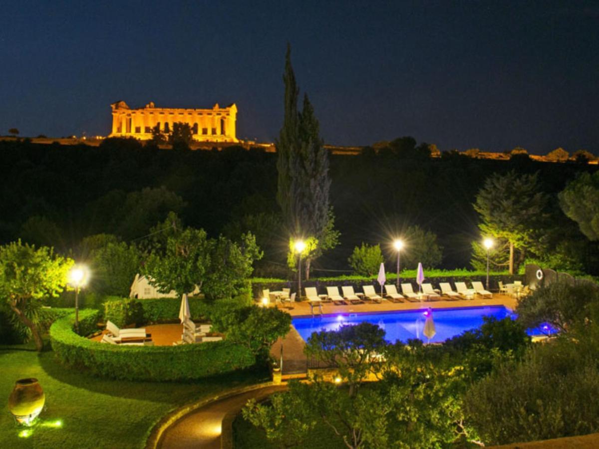 Villa Athena Resort Agrigento Exteriér fotografie The hotel's gardens